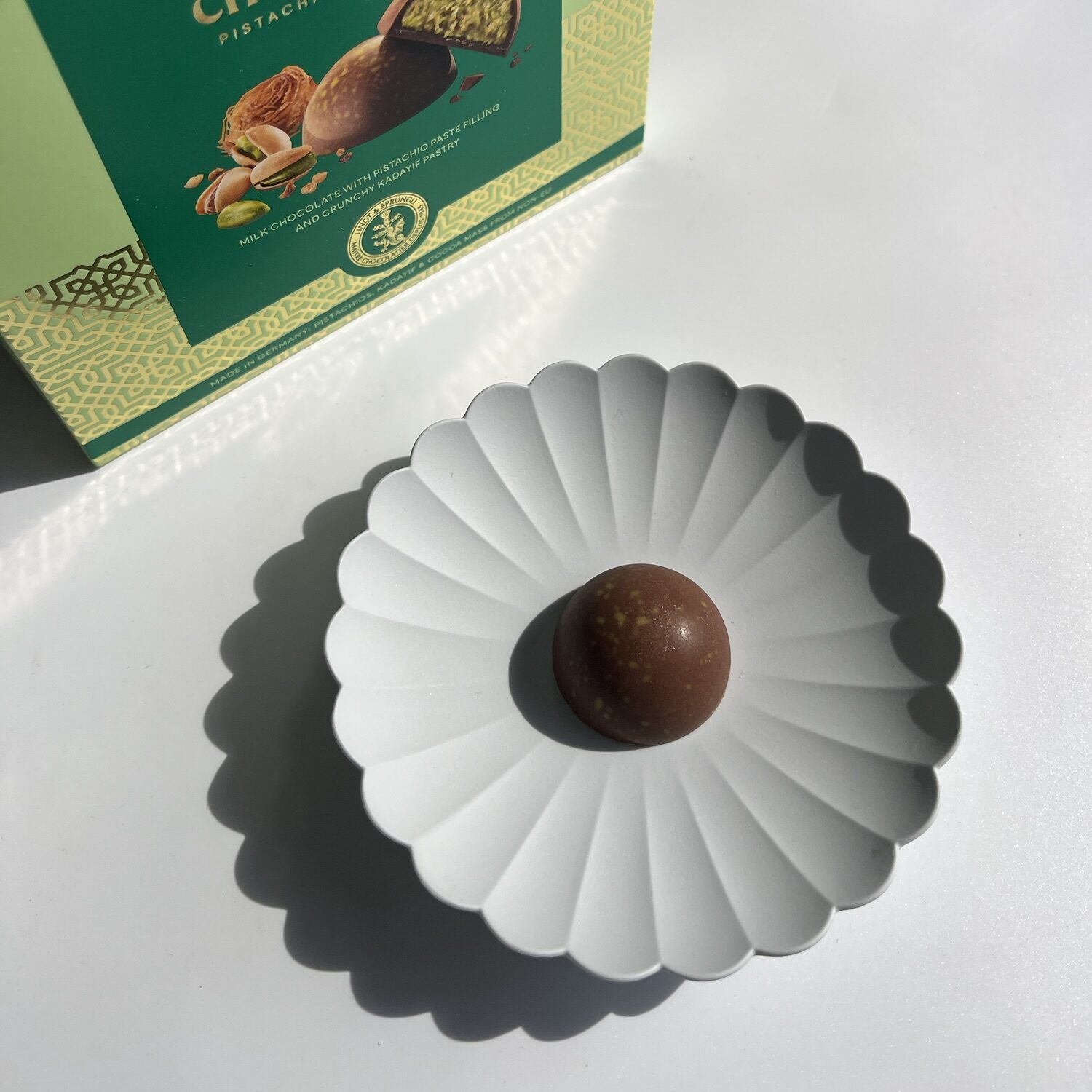 口コミ】リンツのドバイチョコレートをレビュー！Lindtの新作話題の